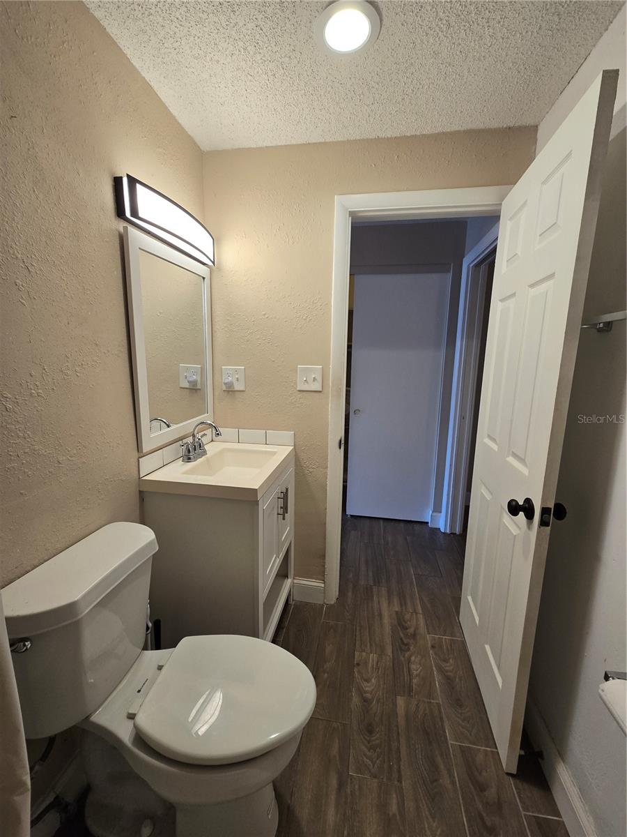 2366 Shelley St #6 Property Photo 12