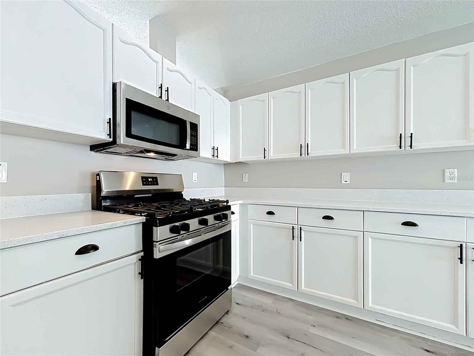 2712 Wilshire Rd Property Photo 8