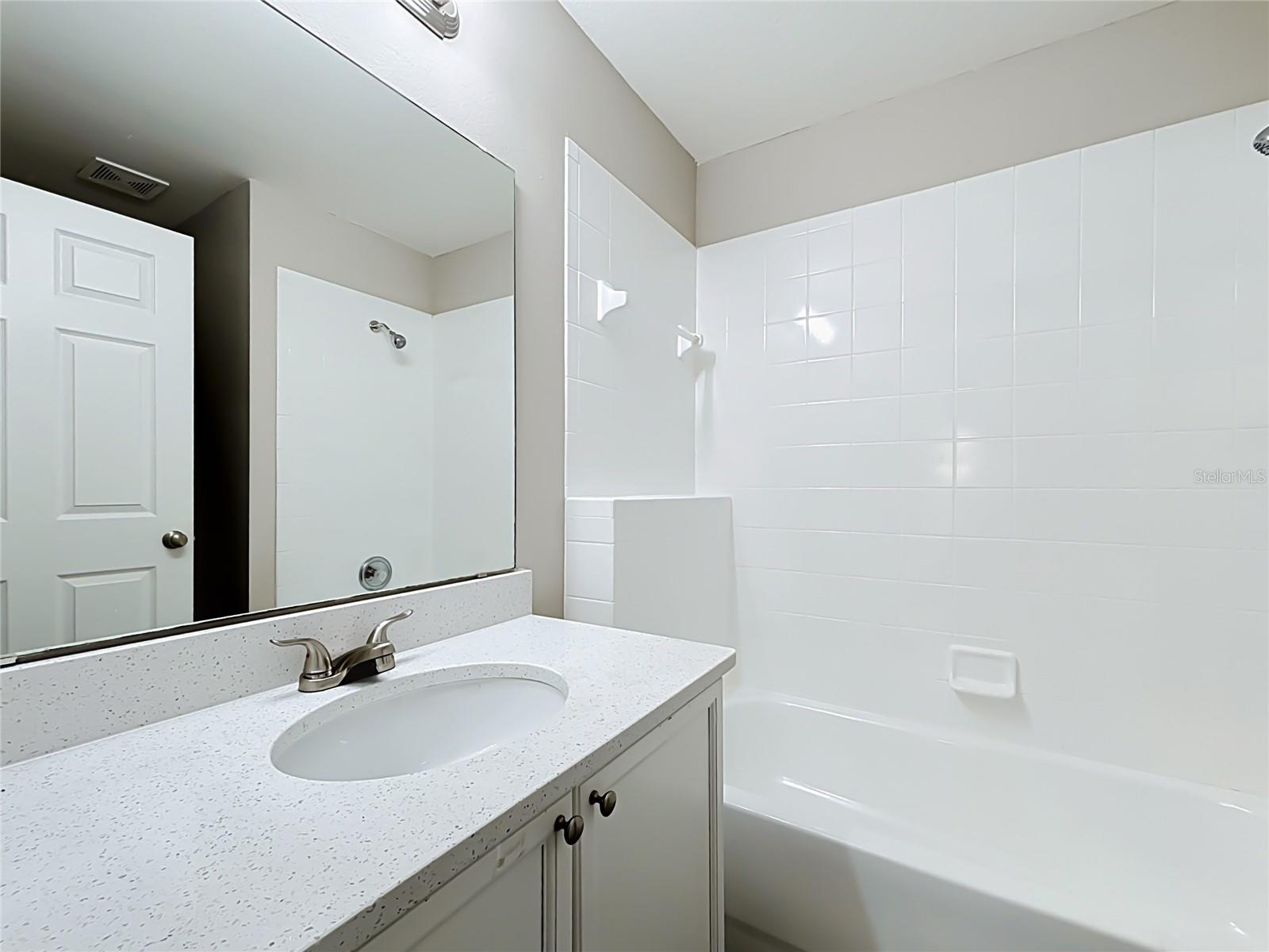 2712 Wilshire Rd Property Photo 24