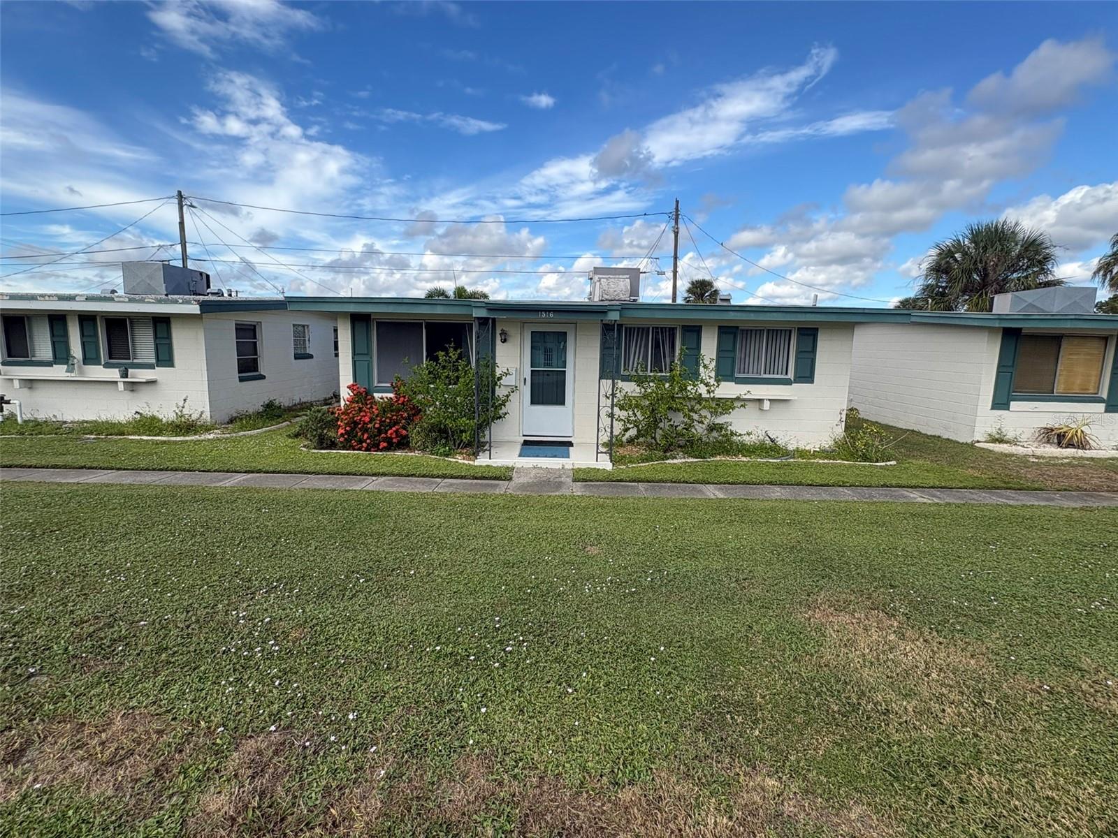 1516 Council Dr Property Photo 4