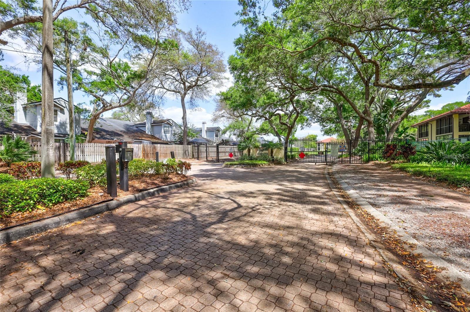 1609 Hammock Pine Blvd #1609 Property Photo 4