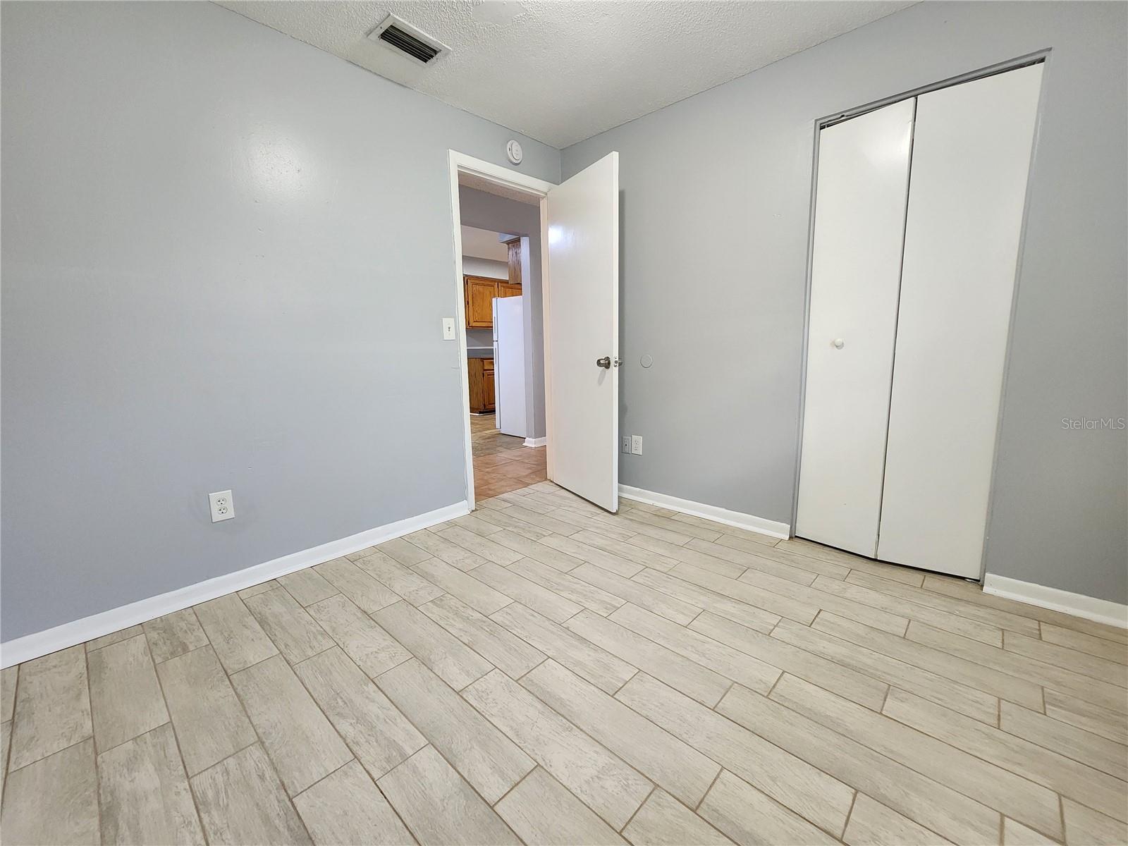 4637 Harbor View Dr Property Photo 5