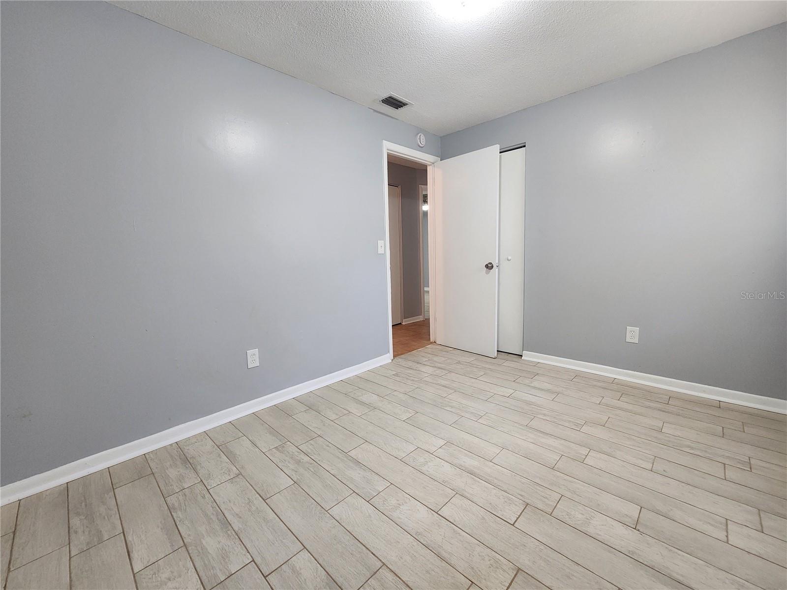 4637 Harbor View Dr Property Photo 6