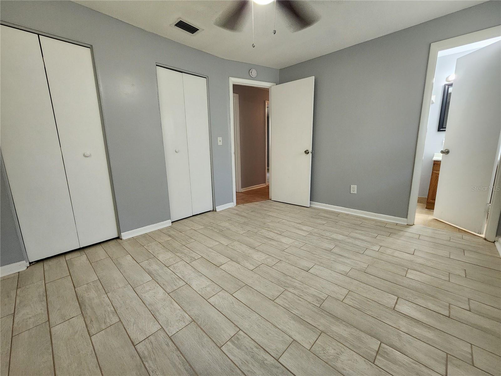4637 Harbor View Dr Property Photo 9