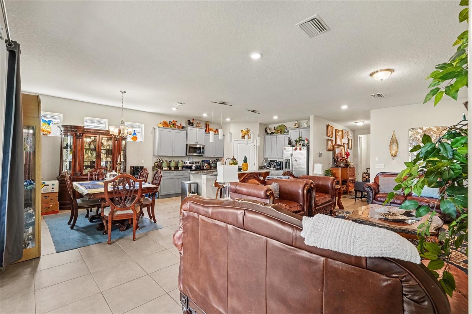 13322 Waterleaf Garden Cir Property Photo 3