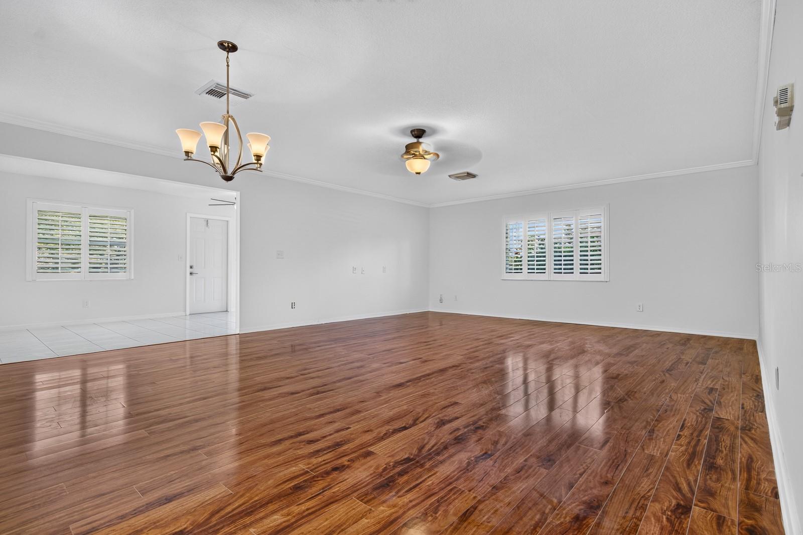2329 Lancaster Dr Property Photo 7