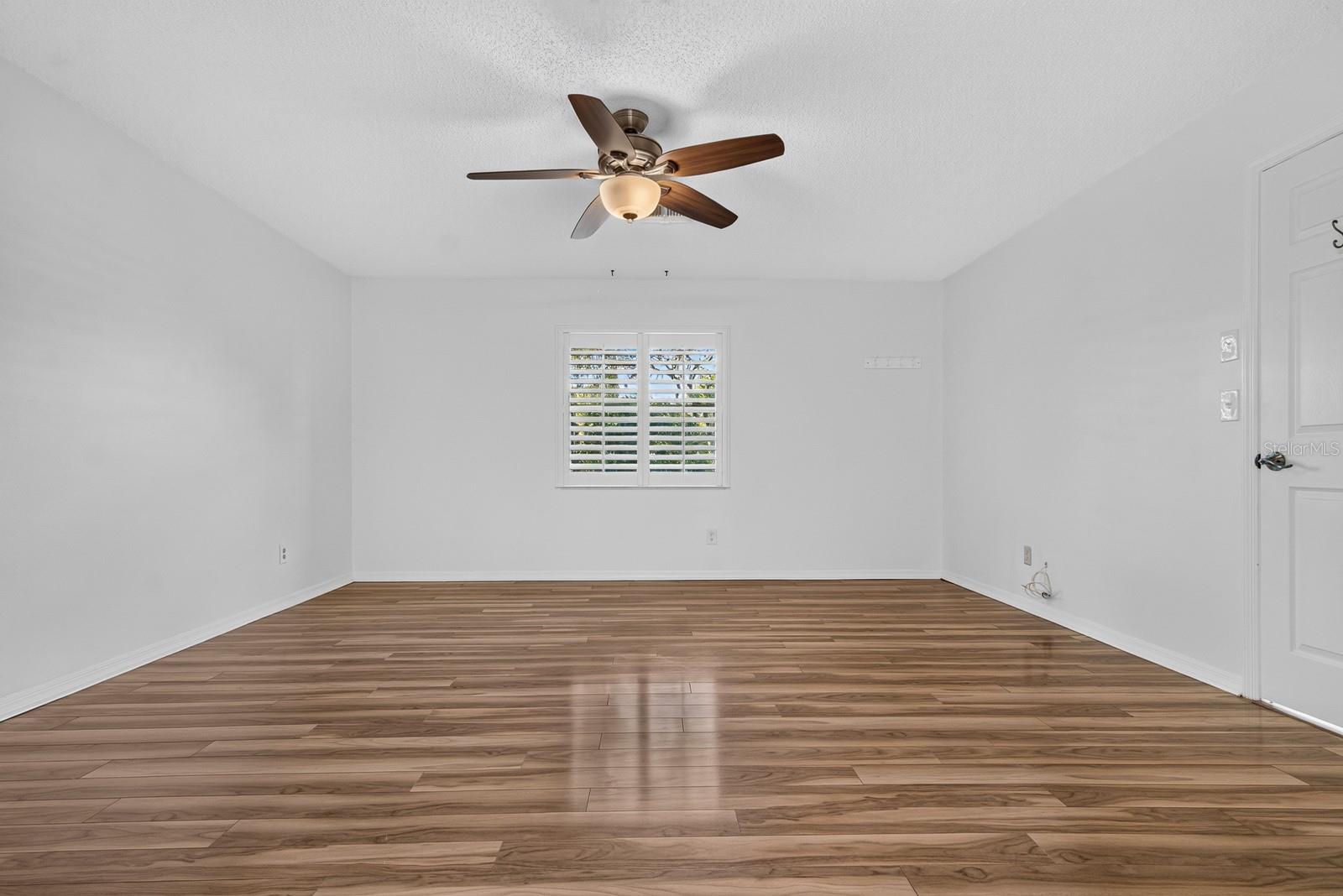 2329 Lancaster Dr Property Photo 29