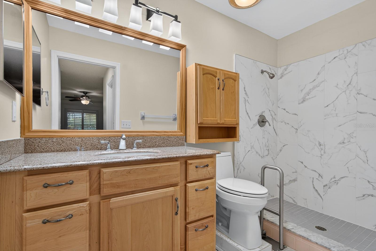 2329 Lancaster Dr Property Photo 31