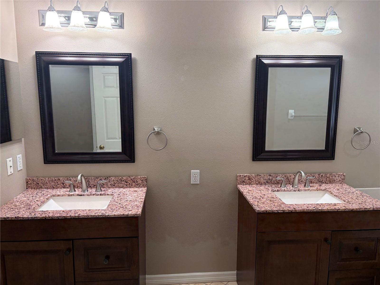 2855 Bayshore Trails Dr Property Photo 10