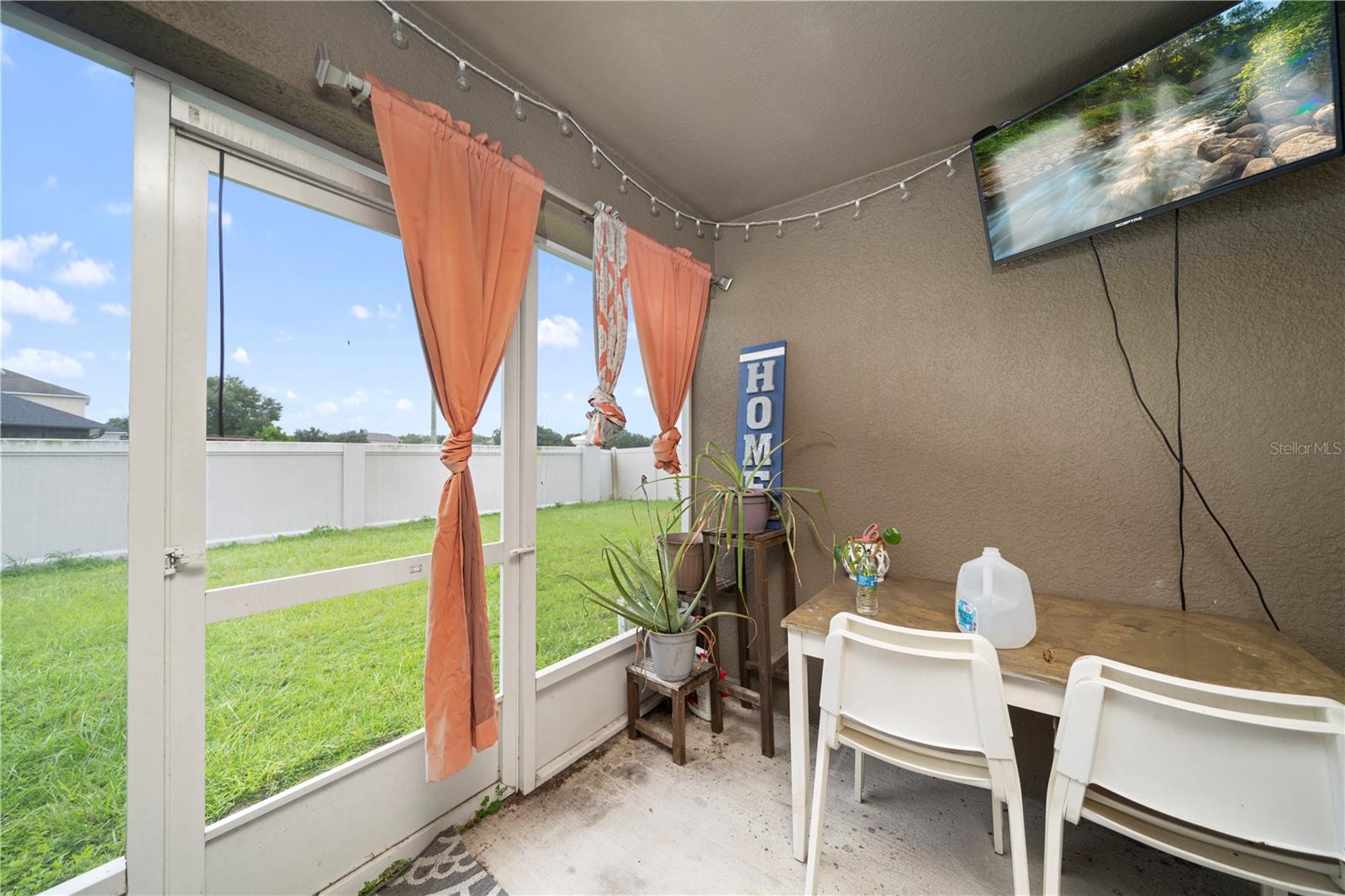 1007 Culbreath Green Ct Property Photo 13