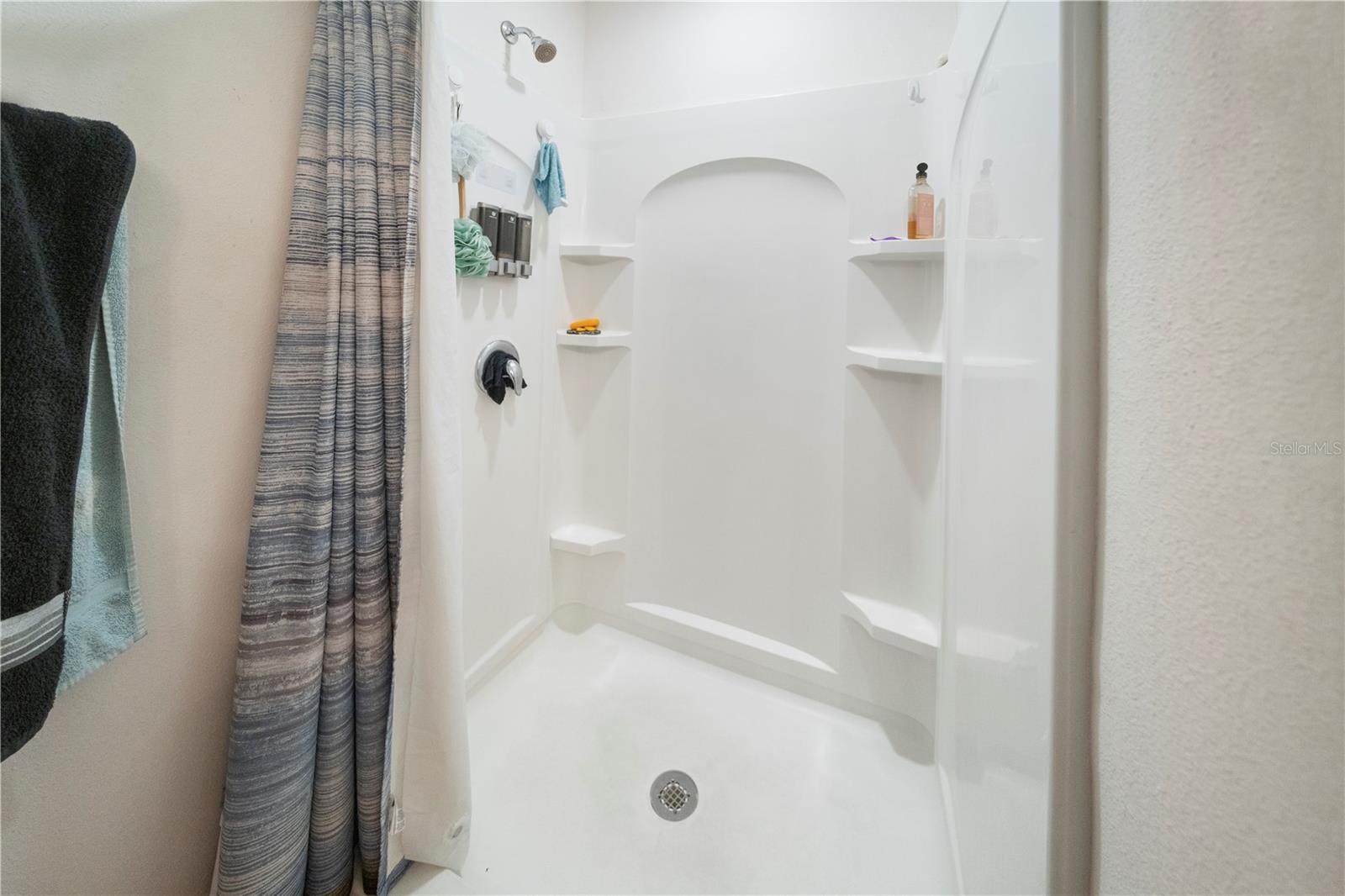 1007 Culbreath Green Ct Property Photo 22