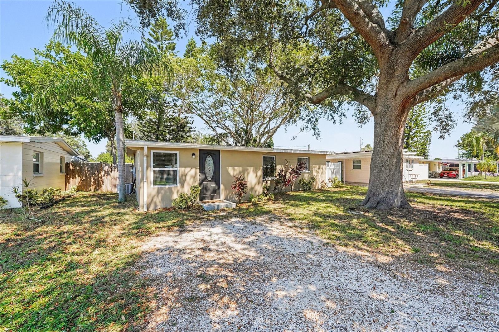 10151 114th Ter N Property Photo 1