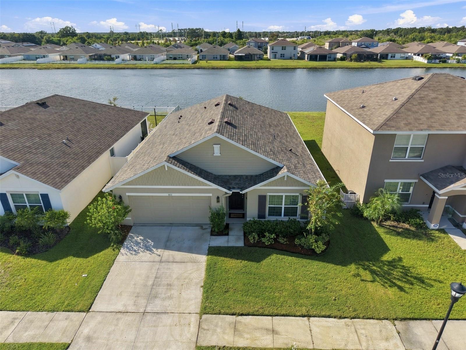 1011 Tidal Rock Ave Property Photo 1