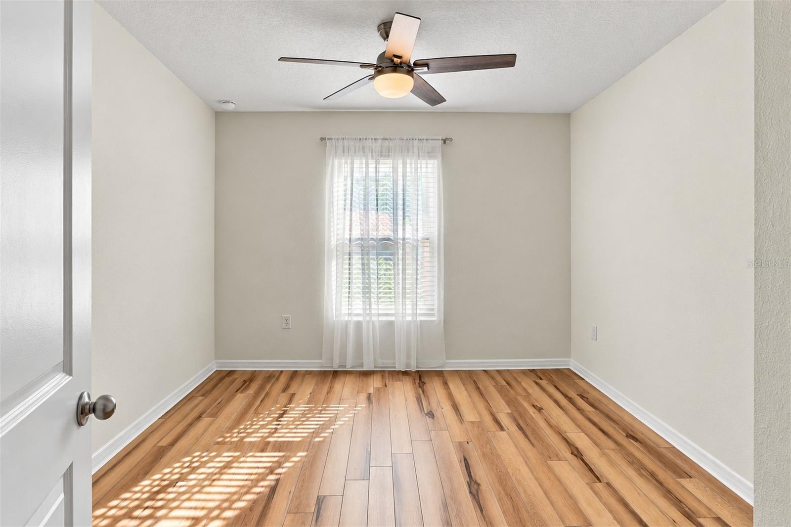 1011 Tidal Rock Ave Property Photo 16