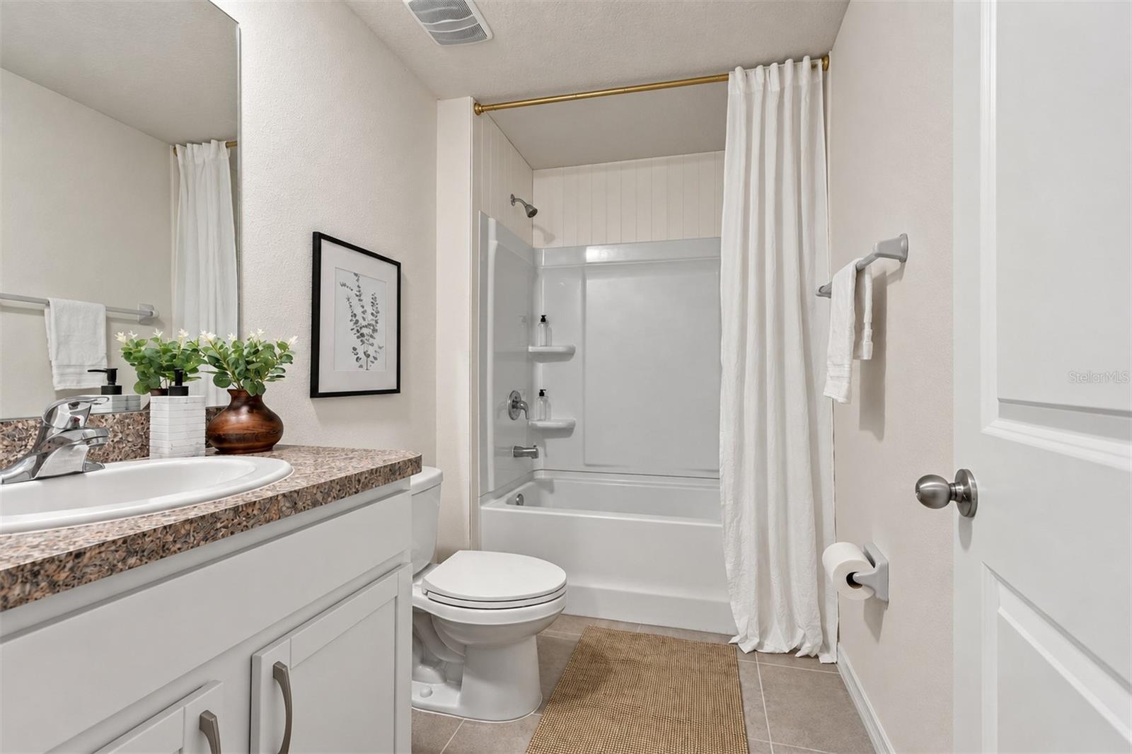 1011 Tidal Rock Ave Property Photo 17