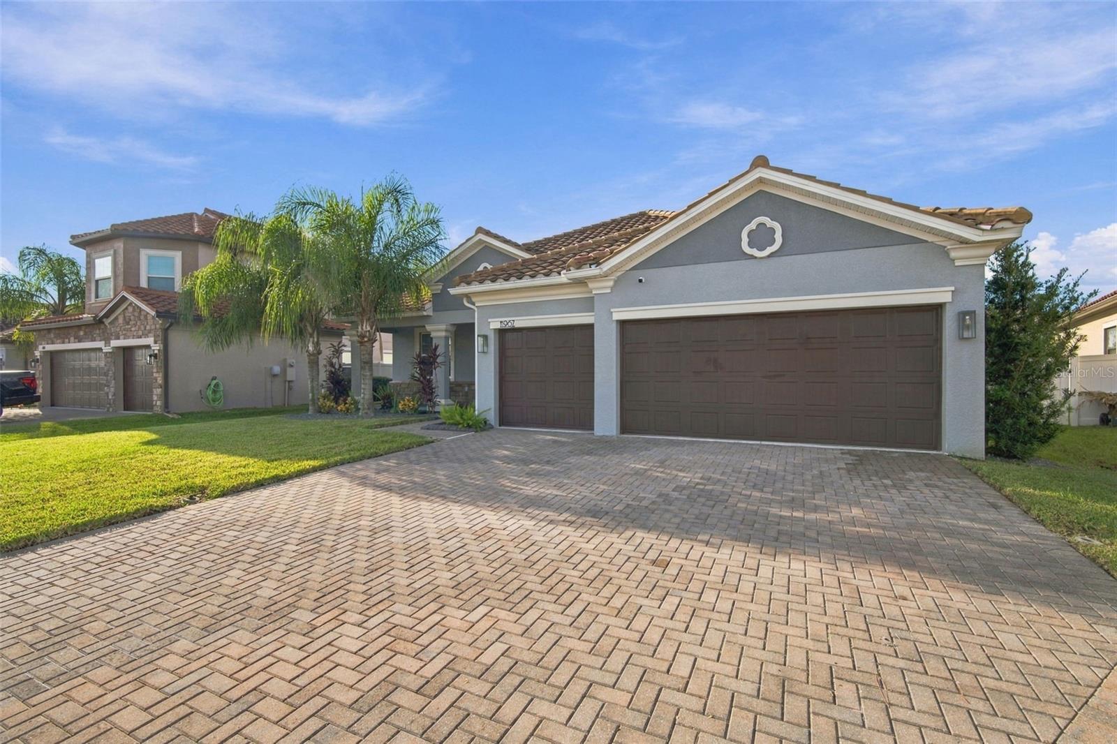 11967 Cinnamon Fern Dr Property Photo 4