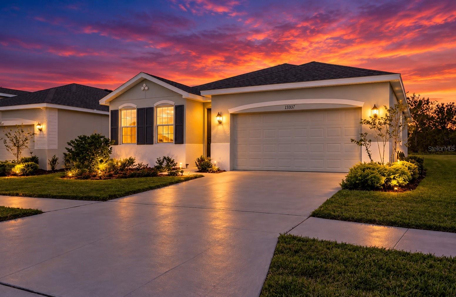 13337 Waterleaf Garden Cir Property Photo 3