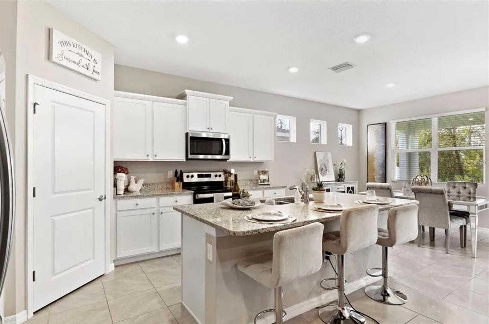 13337 Waterleaf Garden Cir Property Photo 9