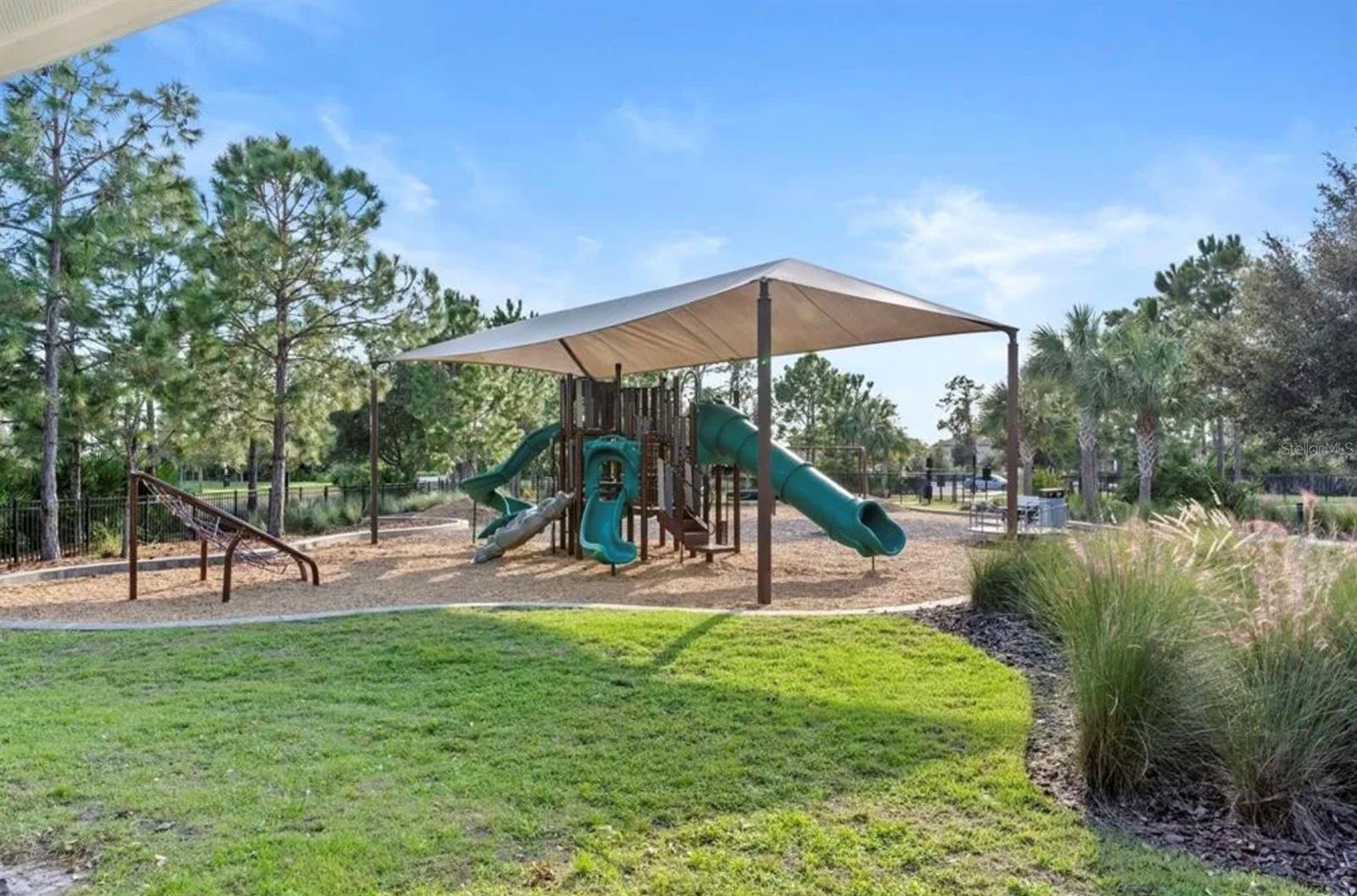13337 Waterleaf Garden Cir Property Photo 20