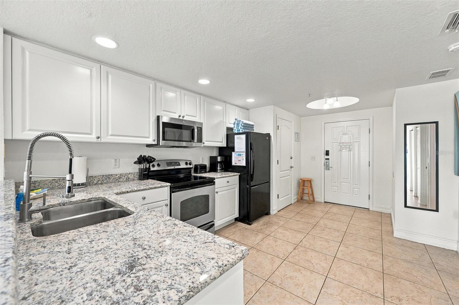 11605 Gulf Blvd #408 Property Photo 18