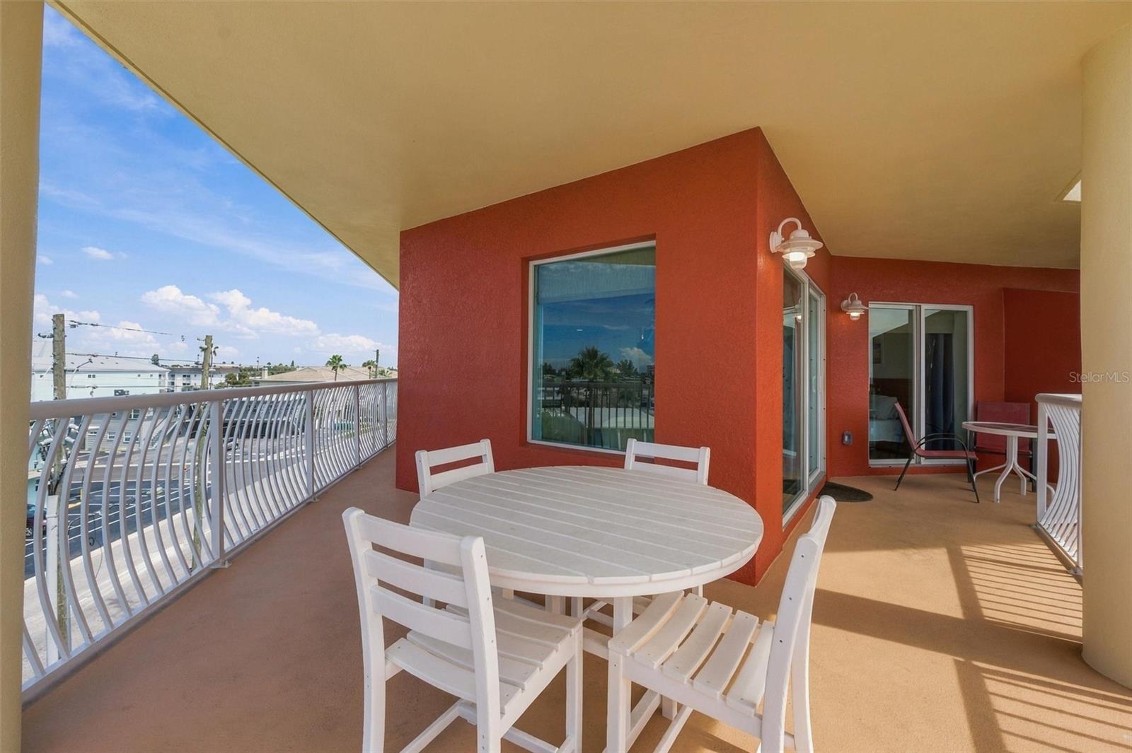 11605 Gulf Blvd #408 Property Photo 27