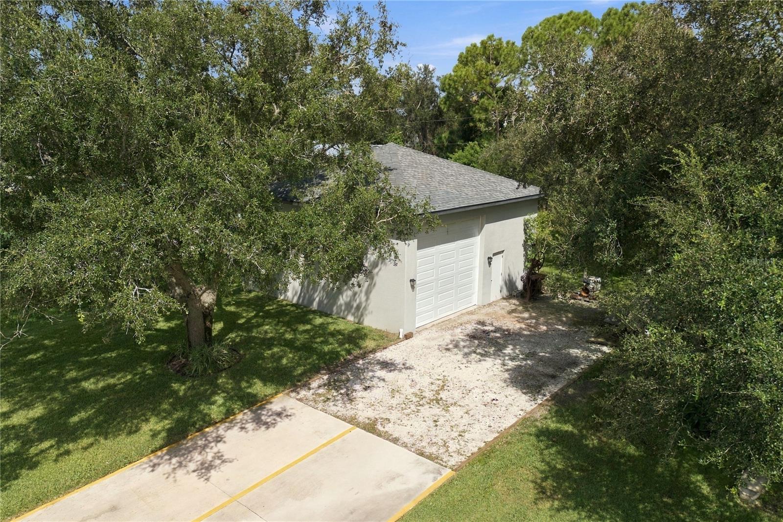 7382 Perennial Rd Property Photo 9