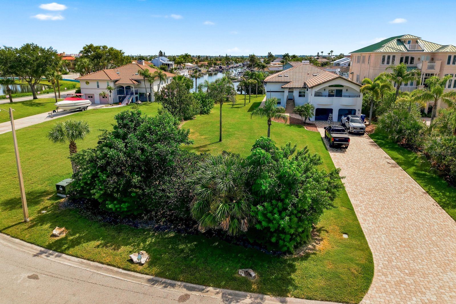 Westshore Dr Property Photo 4