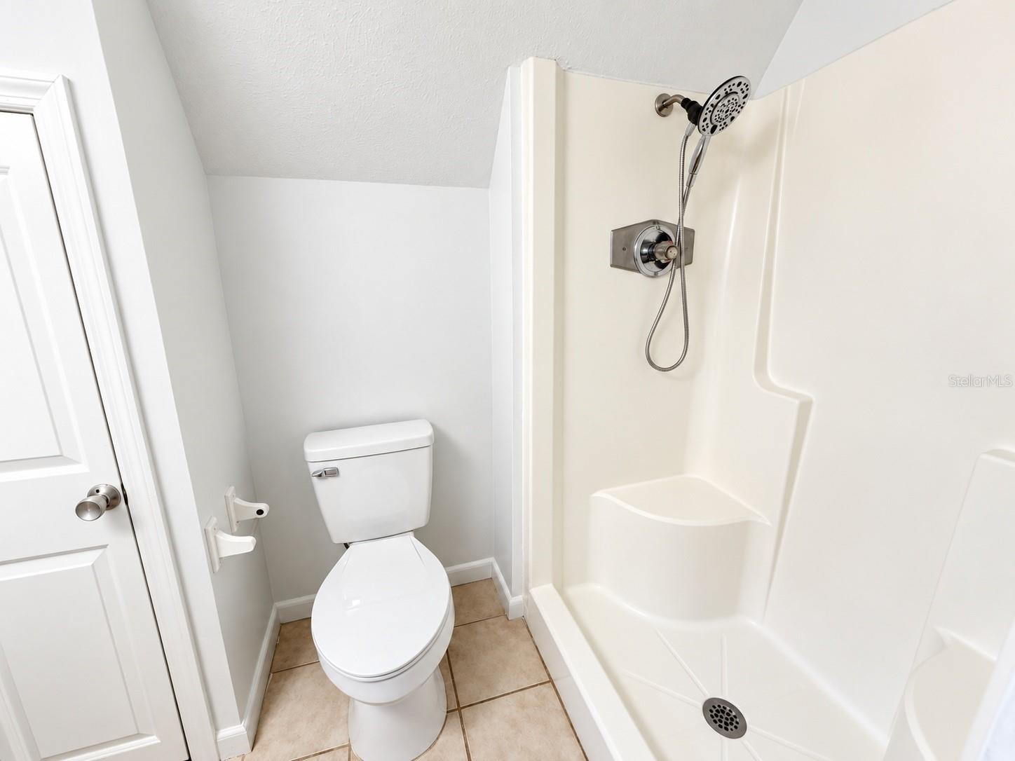 904 Two House Lane Property Photo 12