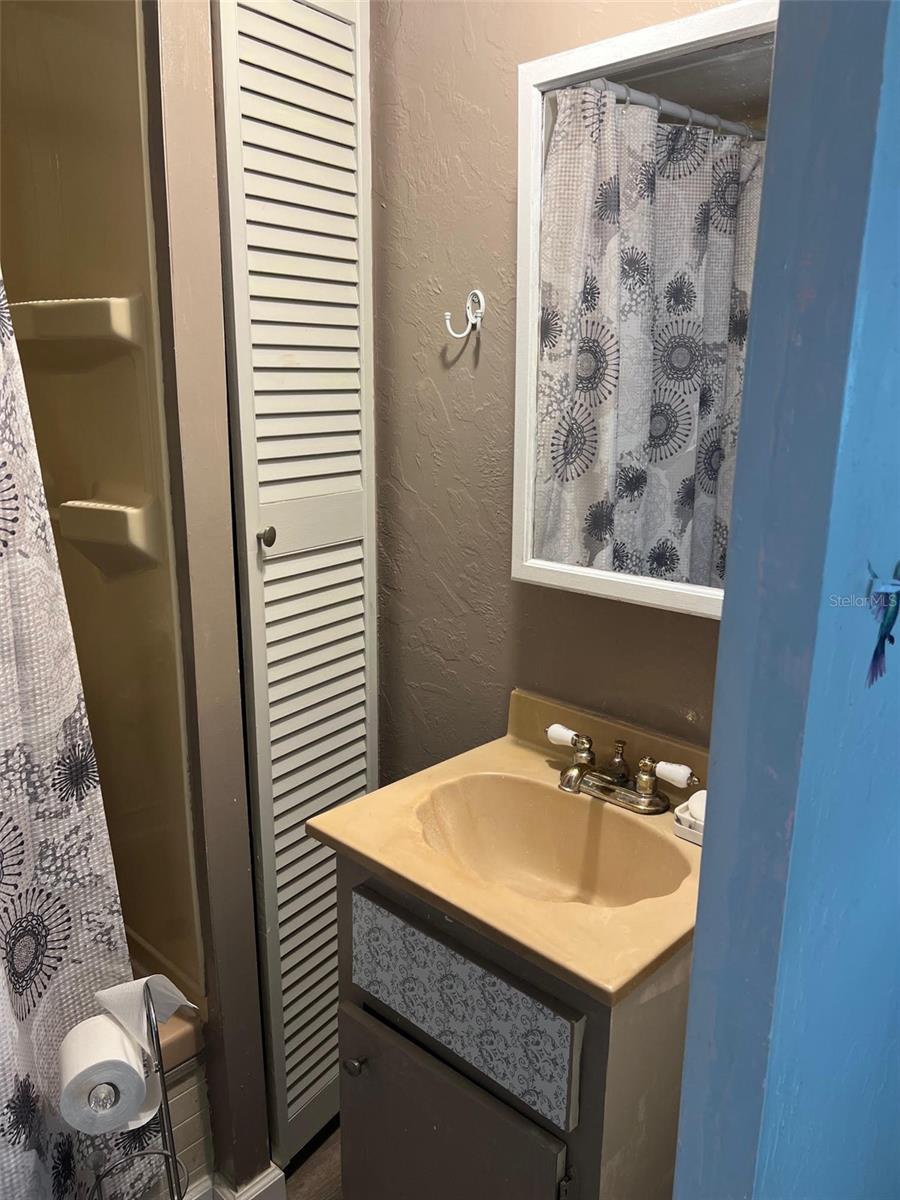 6580 Seminole Blvd #204 Property Photo 17