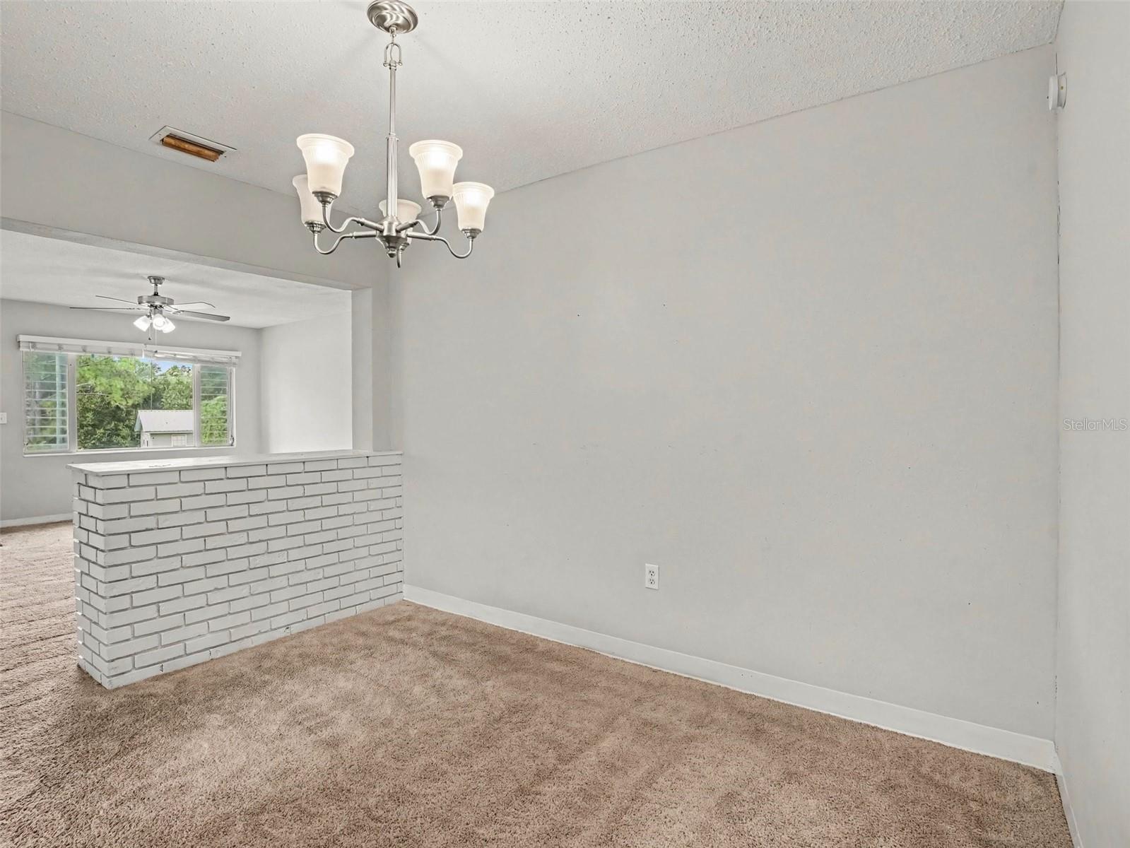 624 Lake Elizabeth Dr Property Photo 5