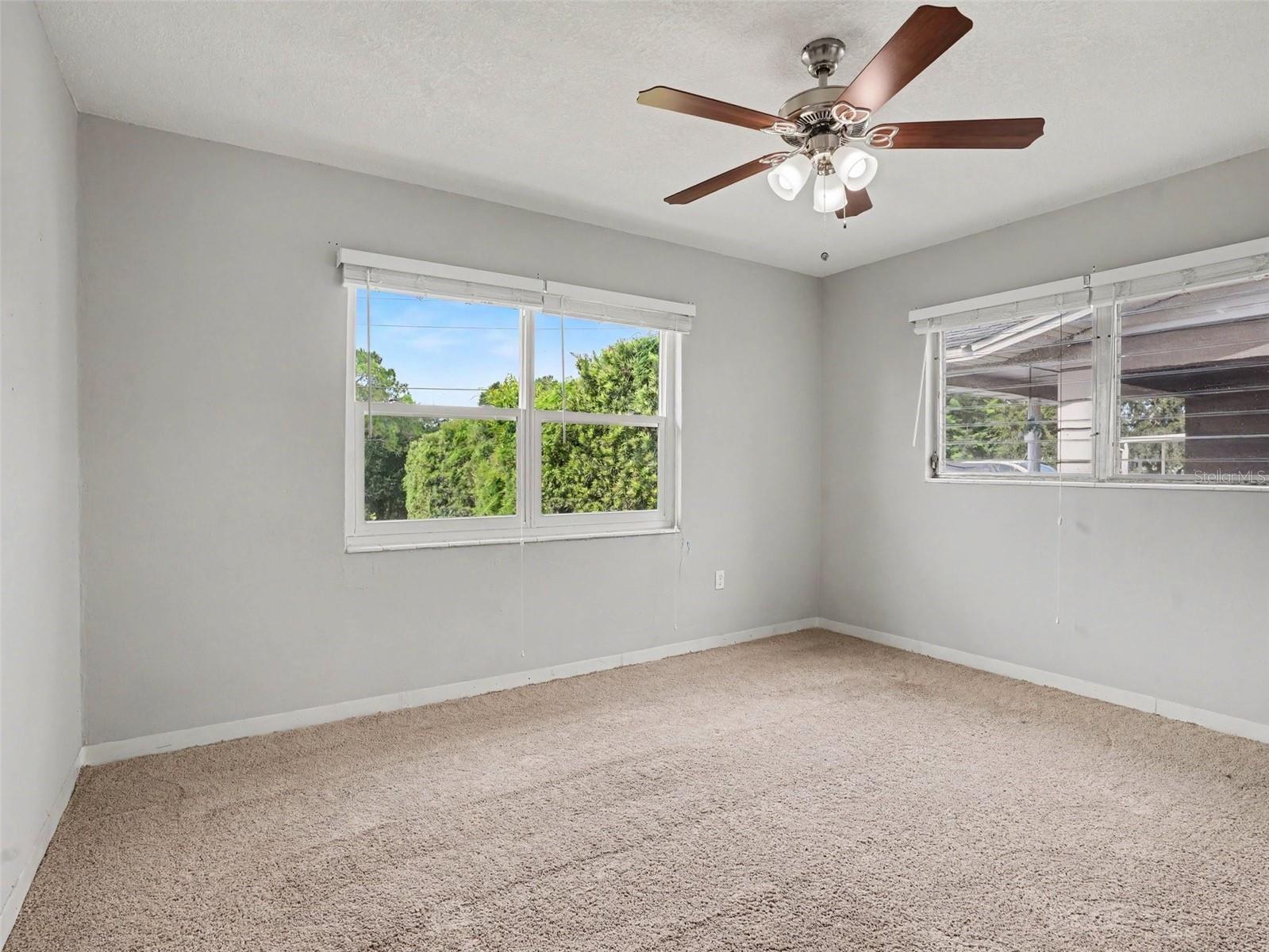 624 Lake Elizabeth Dr Property Photo 6