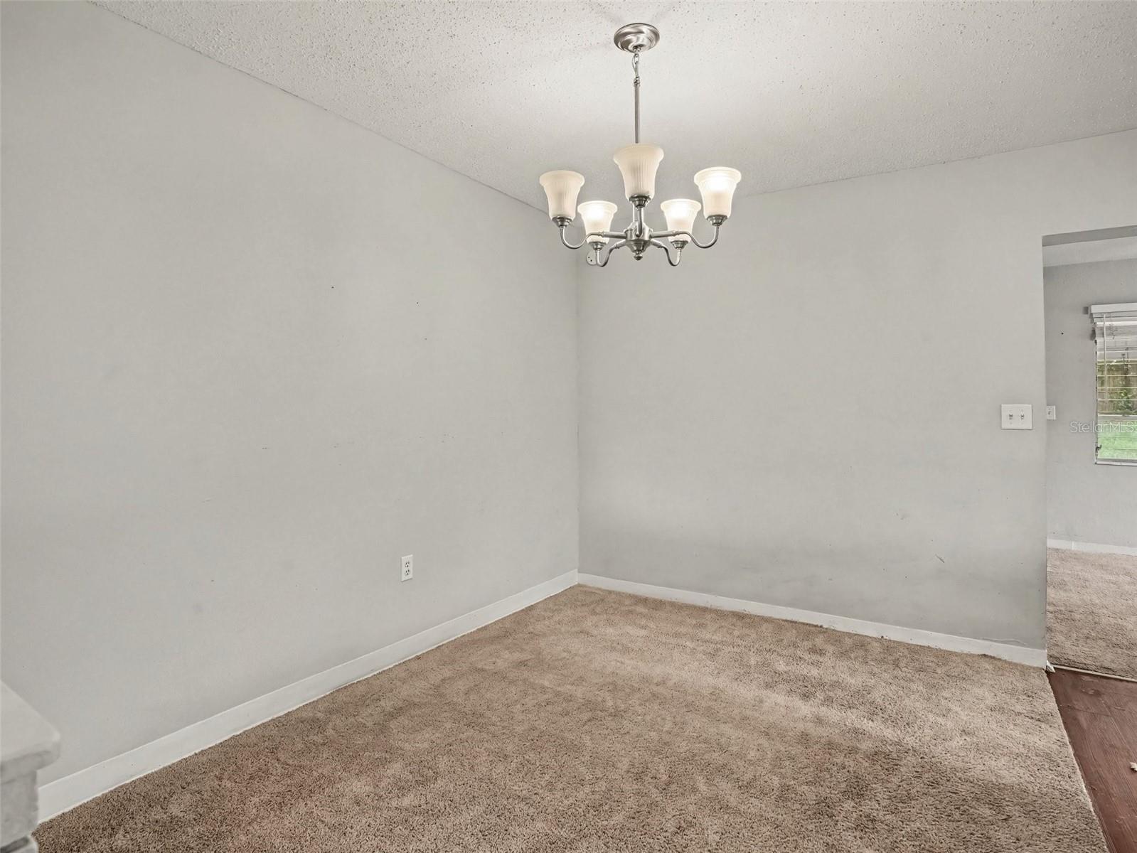 624 Lake Elizabeth Dr Property Photo 9