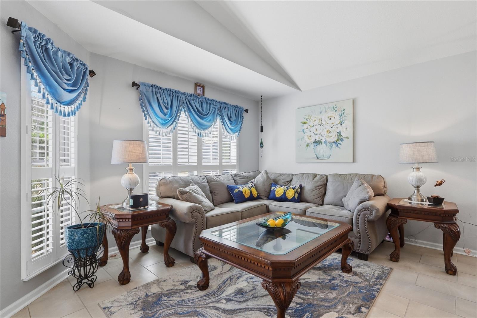12402 Tree Pointe Ct Property Photo 4