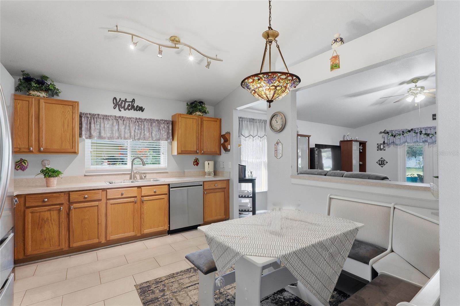 12402 Tree Pointe Ct Property Photo 9