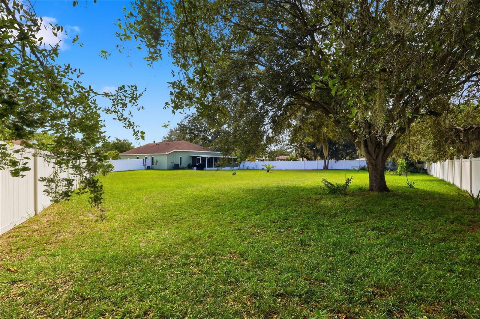 12402 Tree Pointe Ct Property Photo 31