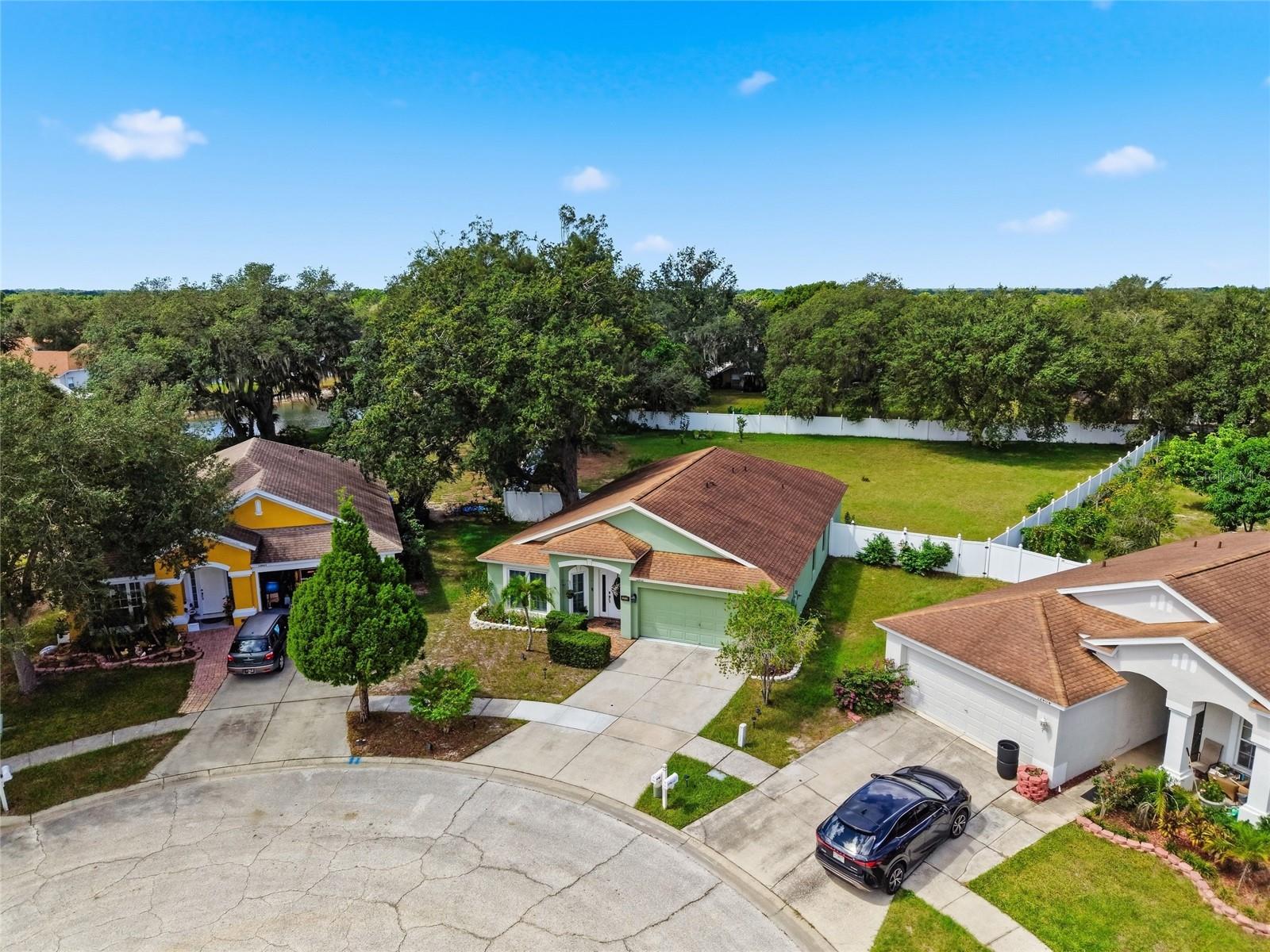 12402 Tree Pointe Ct Property Photo 42