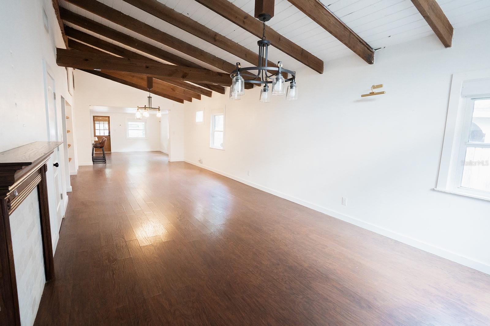 1112 W Kirby St Property Photo 14