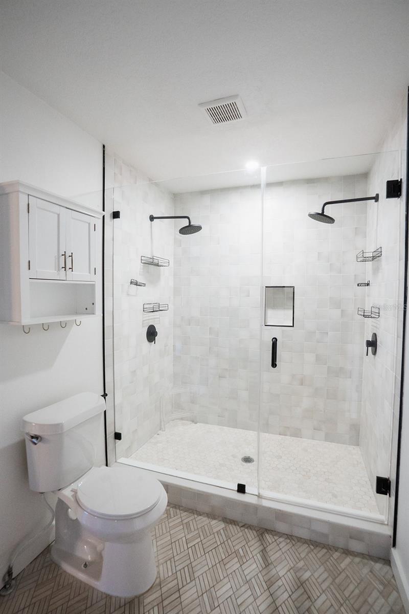 1112 W Kirby St Property Photo 22