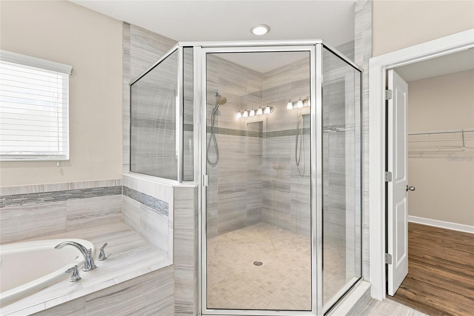 7697 Roma Dune Dr Property Photo 24