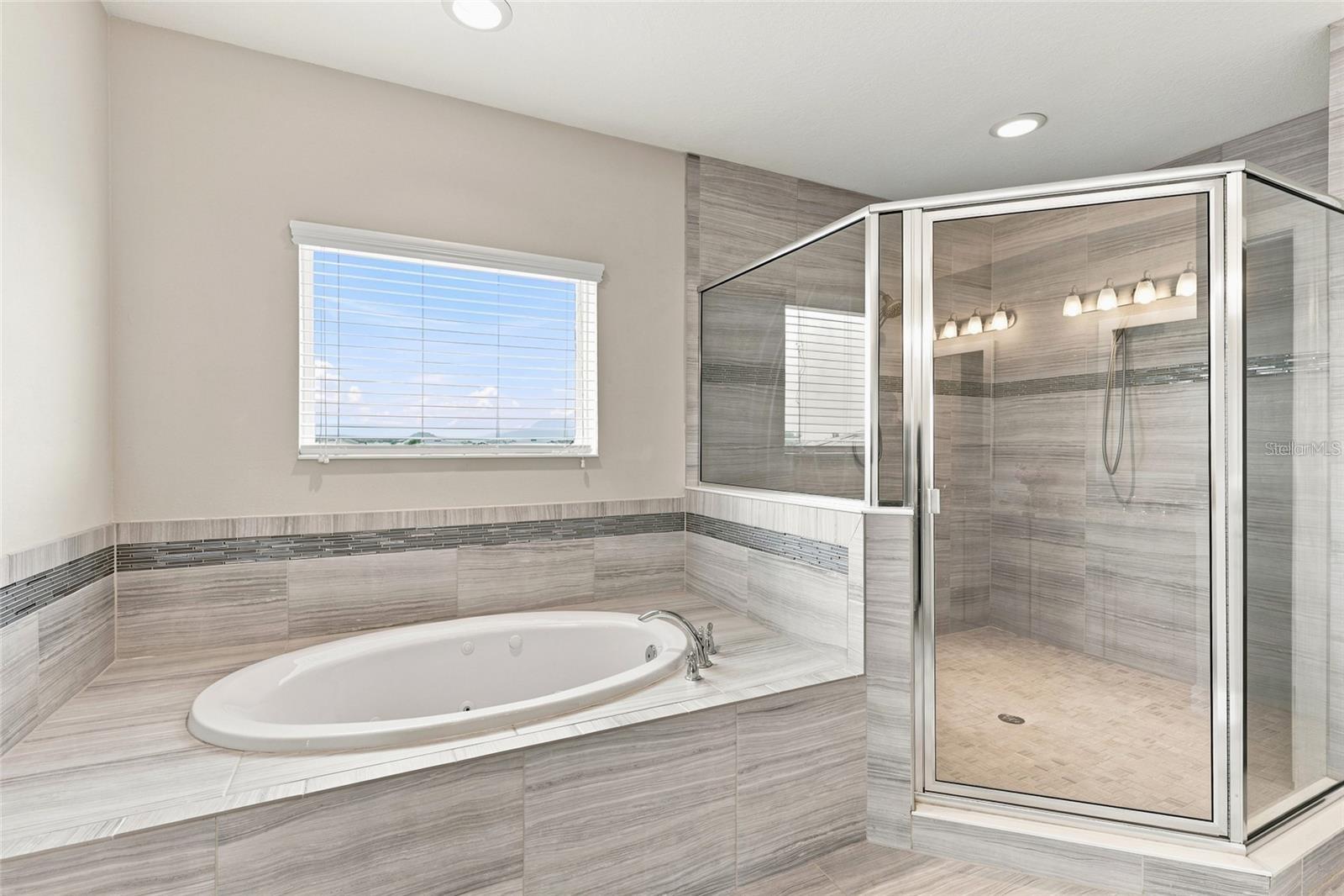 7697 Roma Dune Dr Property Photo 25