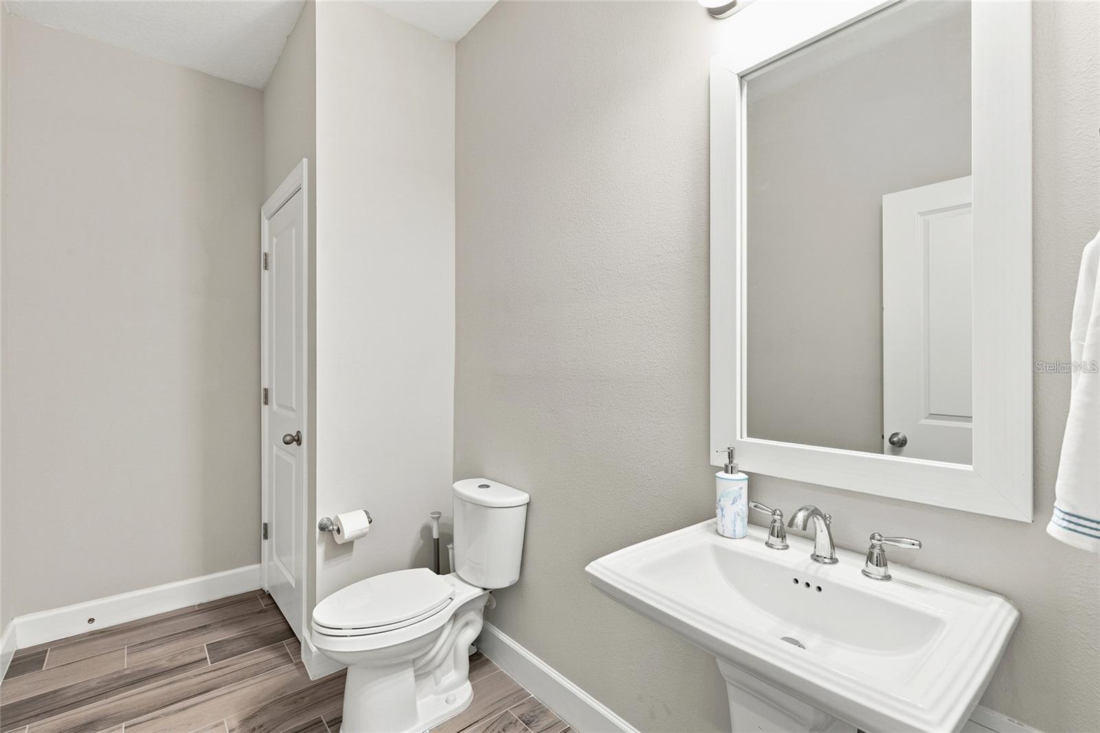 7697 Roma Dune Dr Property Photo 45