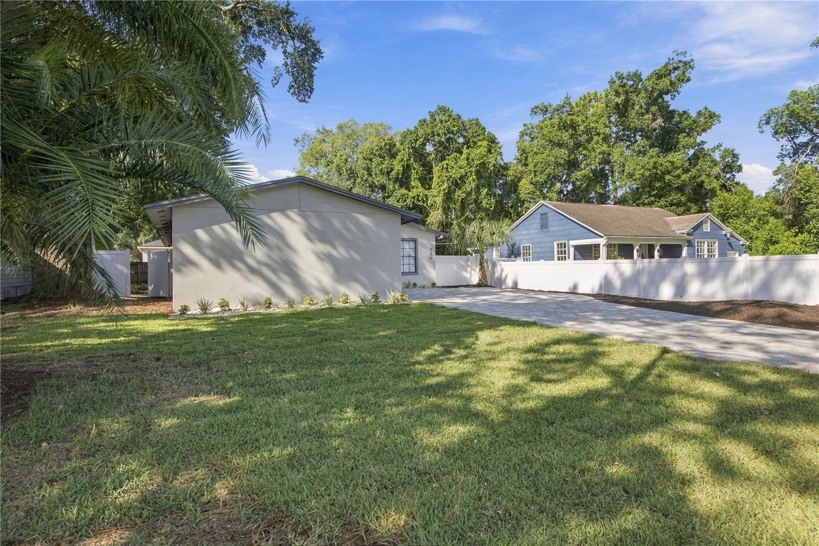 920 W Candlewood Ave Property Photo 30