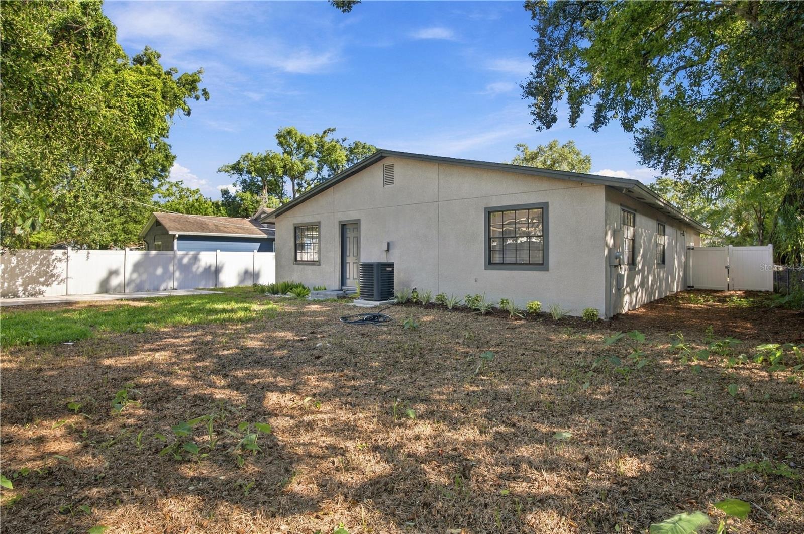 920 W Candlewood Ave Property Photo 31