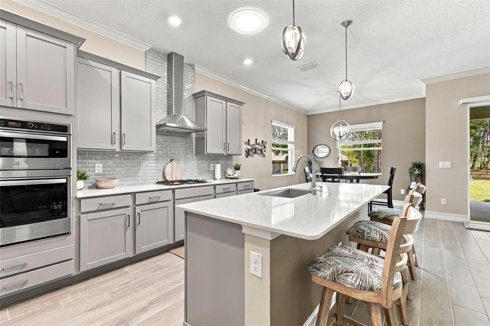 5020 Southern Valley Loop Property Photo 4