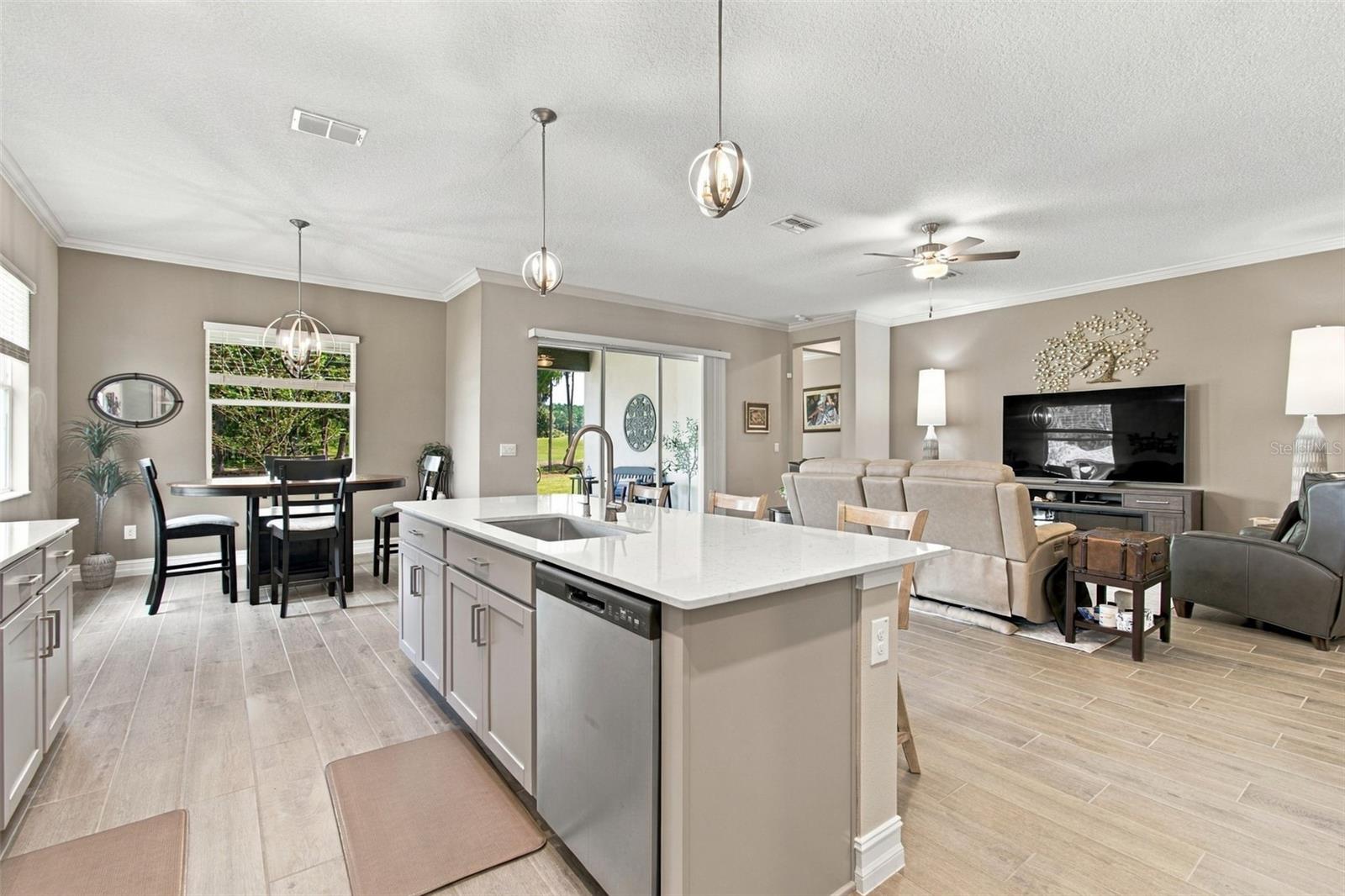 5020 Southern Valley Loop Property Photo 5