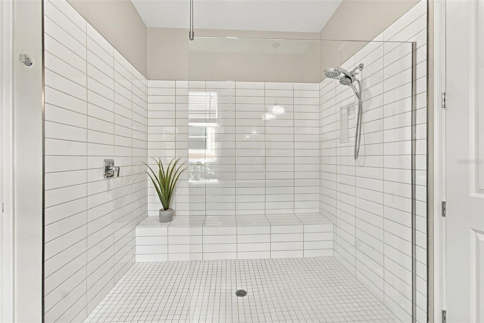 5020 Southern Valley Loop Property Photo 11