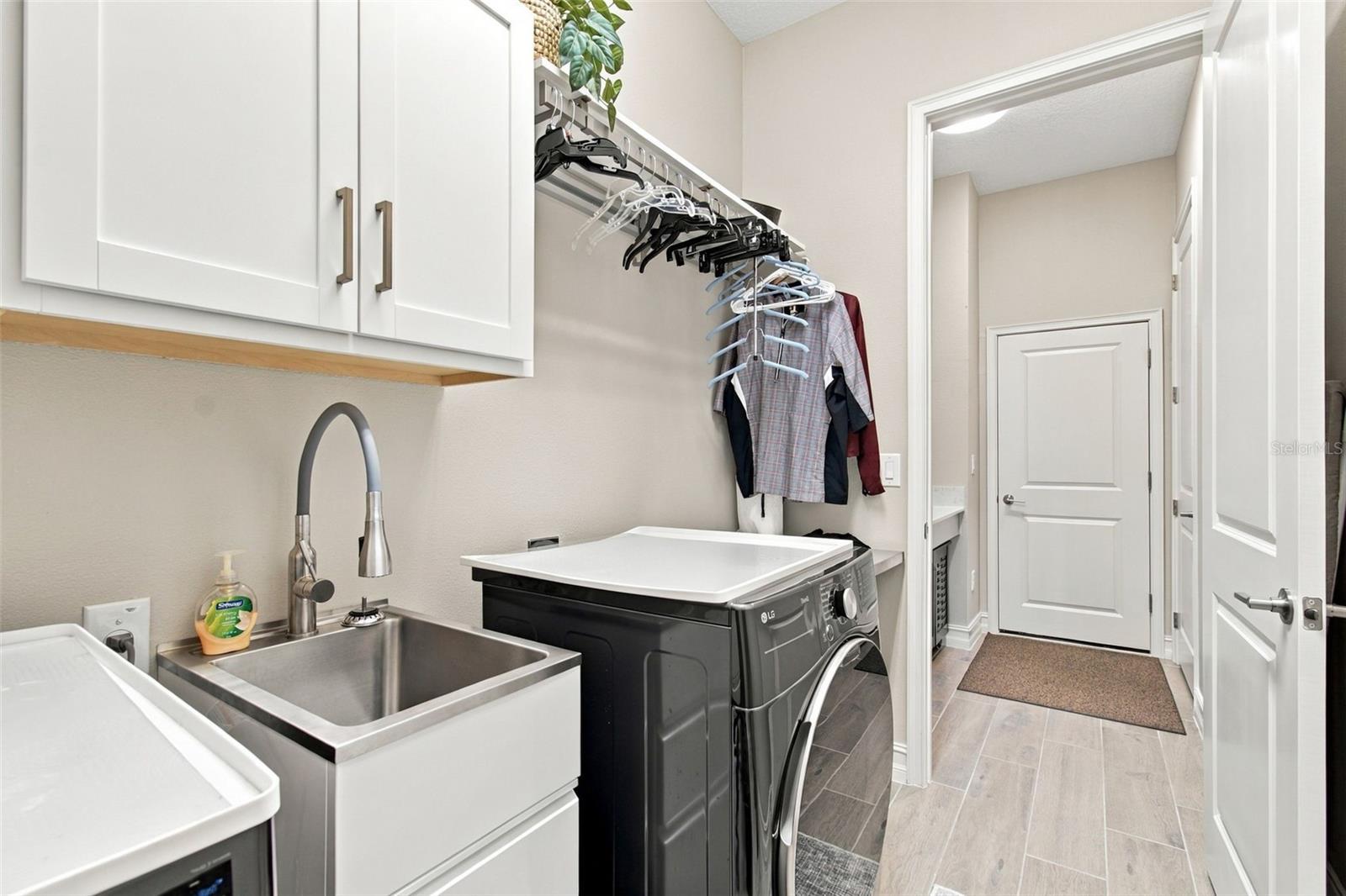 5020 Southern Valley Loop Property Photo 15
