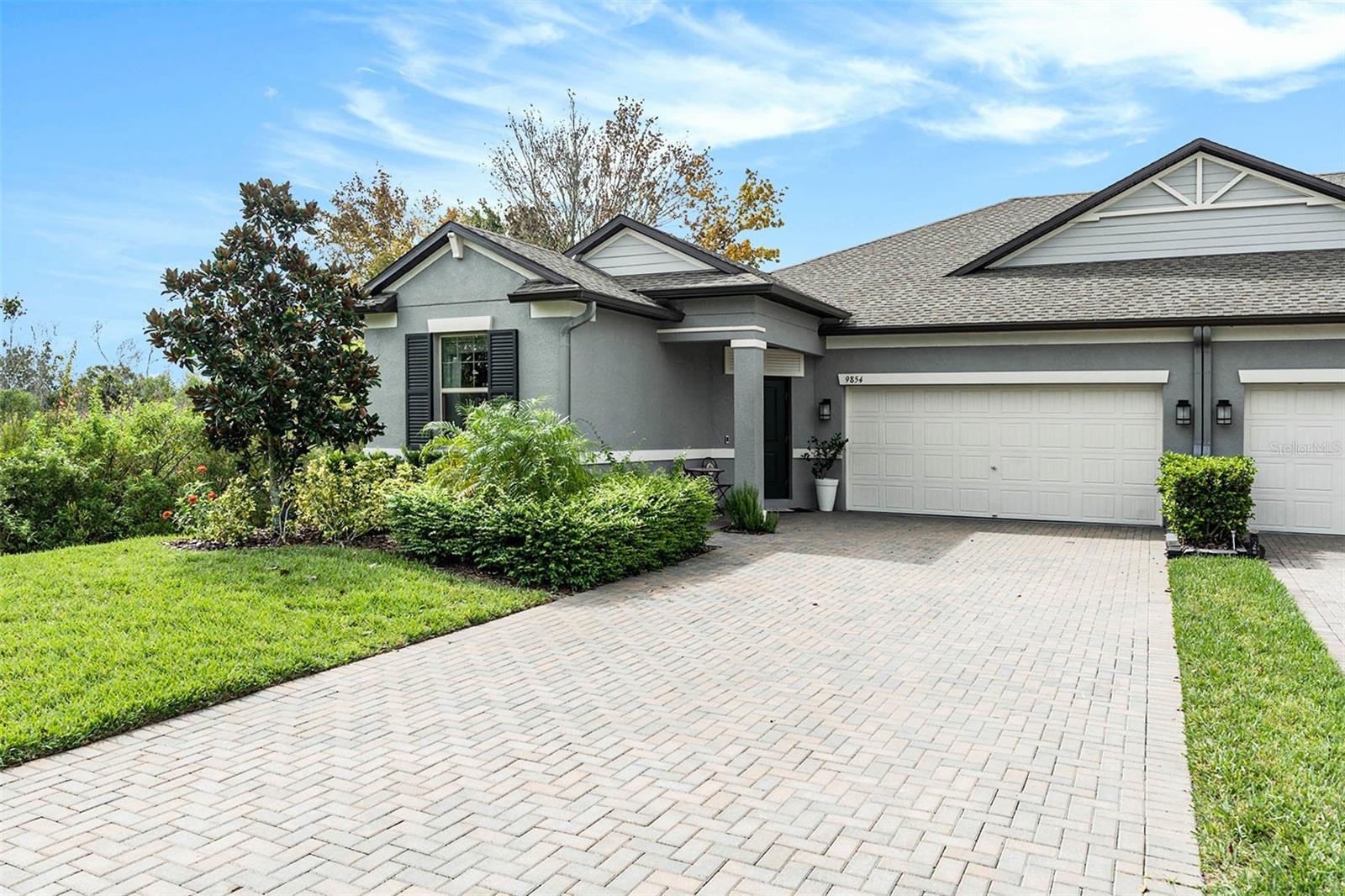 9854 Red Bay Loop Property Photo 2