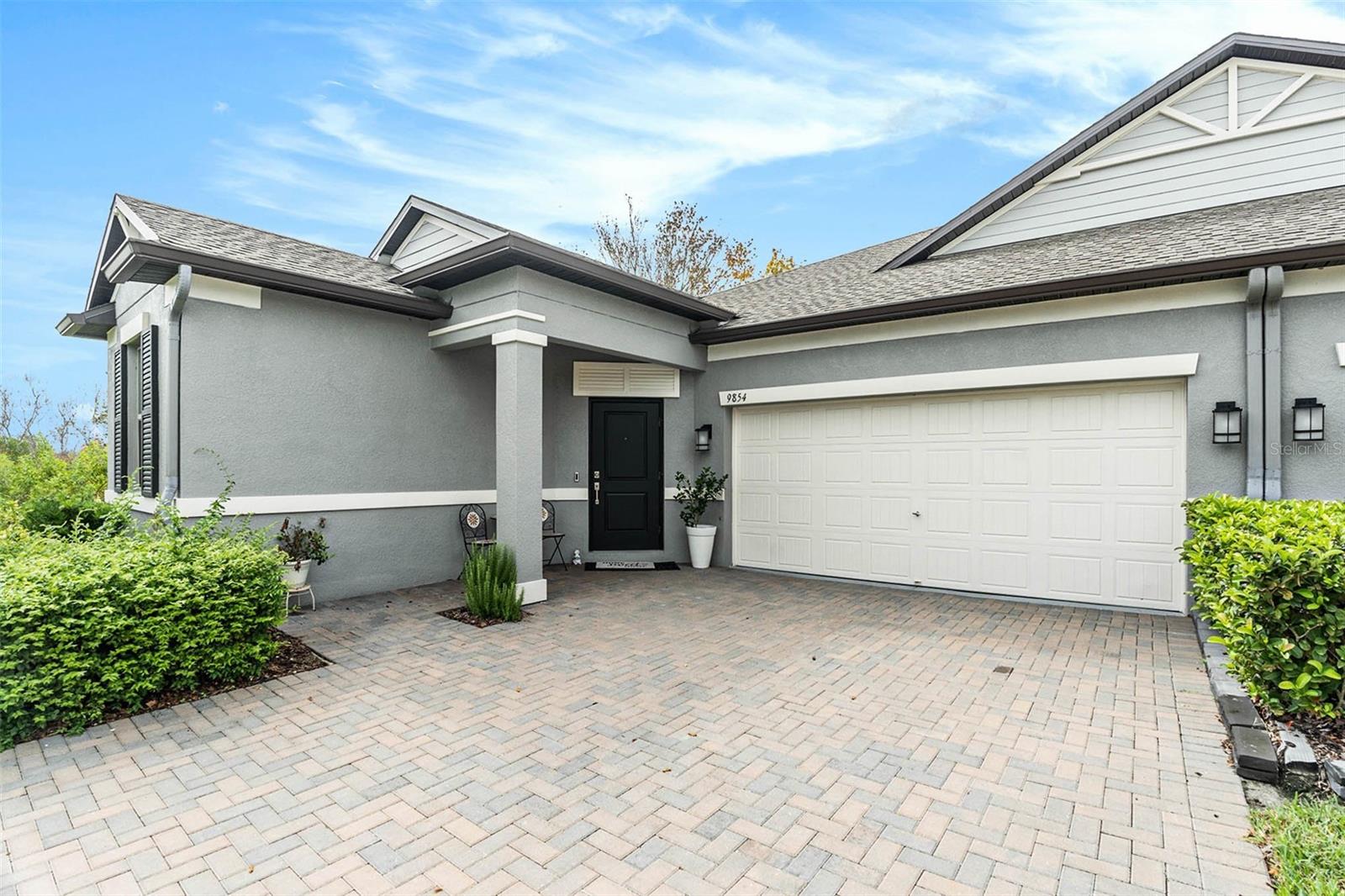 9854 Red Bay Loop Property Photo 3