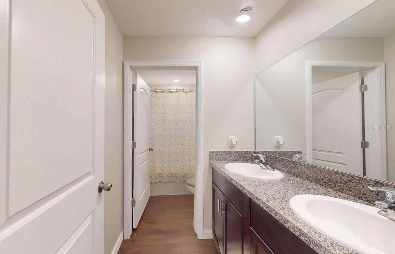 10211 White Linen Ave Property Photo 12